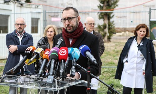 [VIDEO] Tomašević o zatvaranju punkta na Velesajmu: U manje od godinu dana iskorišteno gotovo 480.000 doza cjepiva protiv covida-19