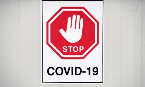 Omikron zarazan na raznim površinama dulje od izvornog SARS-CoVa-2