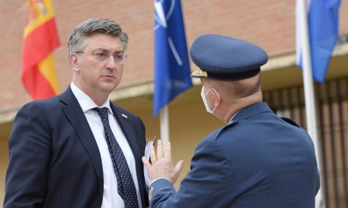 Plenković tvrdi da Milanović nije nadležan za zračni prostor, optužio ga za prokremaljske stavove