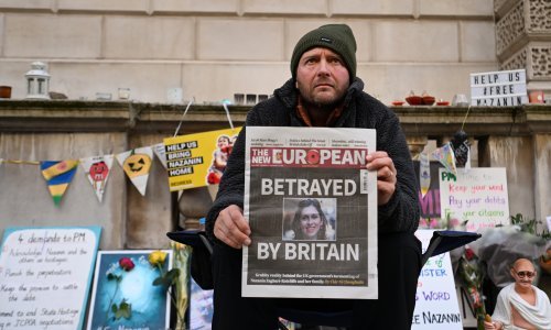 Dvoje britansko-iranskih državljana napustilo Iran nakon godina zatočeništva