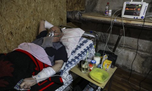 U Harkivu, kritično oboljeli od covida na milost i nemilost ruskih bombi