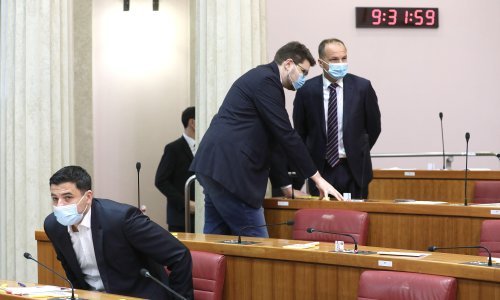 Bernardić o PDV-u: Strani trgovački lanci će tjedan dana prikazivati akcije, kako su artikli pojeftinili, a nakon toga će oni otići u nebo