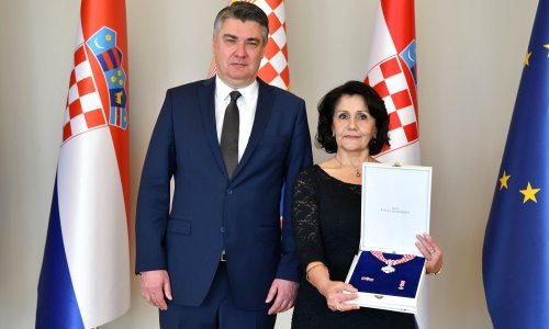 Milanović odlikovao glavnu tajnicu Ureda Mirjam Katulić