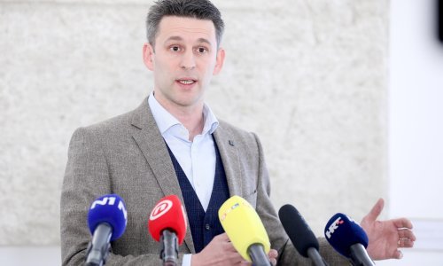 Većina oporbe pozdravila održavanje sastanka s Plenkovićem, ali ne i Petrov: 'Nitko mi ne treba držati predavanje o dronu'