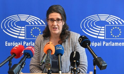 Europarlamentarka: Neprihvatljivo je da Vučić povlađuje Rusiji, a prima sredstva EU-a
