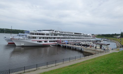 U Vukovar uplovio prvi ovogodišnji kruzer sa stotinjak putnika