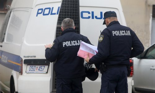 Policija reagirala zbog sukoba na Lošinju, dvije osobe privedene, a ostalima prekršajne prijave