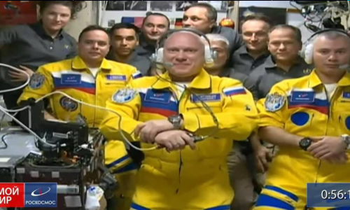Kozmonauti na ISS stigli u odijelima u bojama ukrajinske zastave