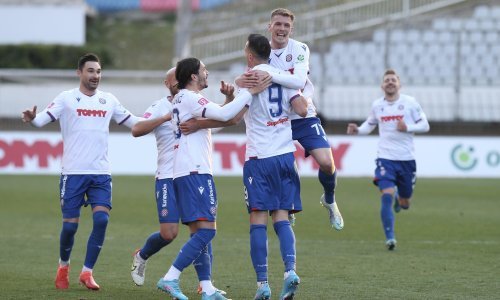 [VIDEO/FOTO] Apsolutna dominacija Hajduka na Poljudu! Bijeli pregazili Lokomotivu i upisali bitna tri boda u borbi za prvo mjesto HT Prve lige