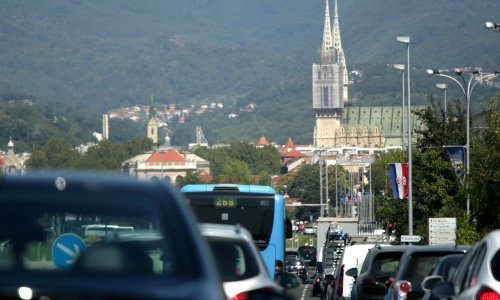 Plan za razvijene zemlje: Nedjelja bez auta, vožnja par-nepar, rad od kuće