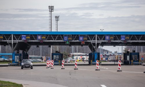 Šef carine s Bajakova i pomoćnici pod istragom zbog krađe robe