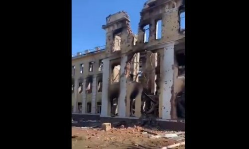 [VIDEO] U bombardiranju potpuno uništena osnovna škola u Harkivu