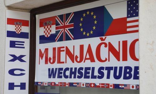 HNB otkrio jesu li Hrvati stvarno navalili na mjenjačnice zbog rata u Ukrajini ili se kune čupaju iz slamarica iz drugih razloga