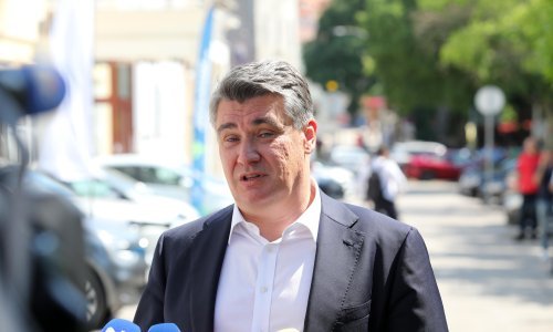 [VIDEO] Milanović: Očekujem od Plenkovića da sad digne barem poljoprivrednu avijaciju dok drži presicu