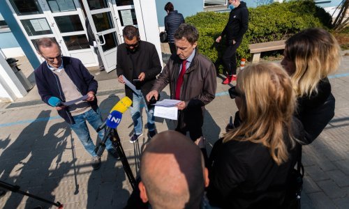 [FOTO/VIDEO] Zadarski sud oslobodio dvojac zbog vrijeđanja premijera na facebooku: Kritika smije biti i neobjektivna i uvredljiva