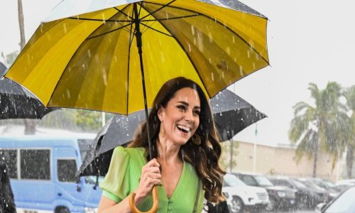 Vojvotkinja Kate Middleton na Bahamima usred kišne oluje: Ništa nije uspjelo pokvariti dobro raspoloženje i pravi proljetni stajling