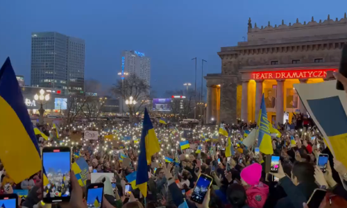 [VIDEO] Pogledajte kako je Varšava večeras dala podršku Ukrajini