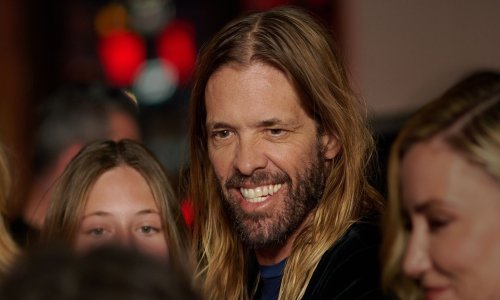 Vijest koja je jutros šokirala glazbeni svijet: Preminuo bubnjar legendarnih Foo Fightersa