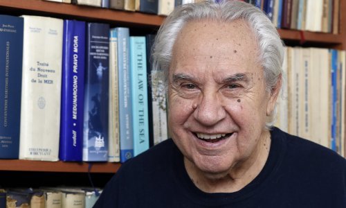 Umro istaknuti pravnik Vladimir - Đuro Degan