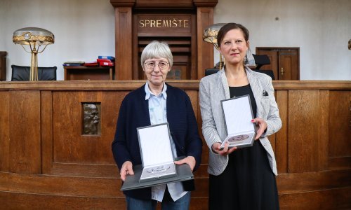 [FOTO]  Bosiljki Brlečić i Vlatki Valentić uručene Nagrade Iso Velikanović