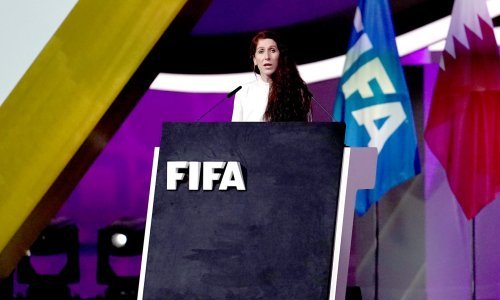 Hrabrija od svih muškaraca na Kongresu Fife! Ovo je žena koja je javno istupila i udarila po domaćinu SP-a Kataru, ali i Fifi