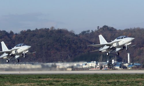 Sudarila se dva zrakoplova za obuku u Južnoj Koreji, poginula 3 osobe