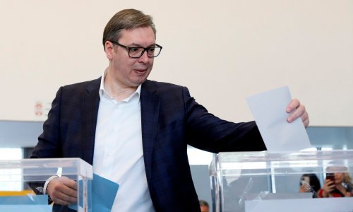 Izborno povjerenstvo potvrdilo pobjedu Vučića u Srbiji; SNS bi mogao započeti drugo desetljeće na vlasti