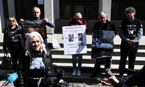 Prosvjed uoči početka suđenja za smrt djevojčice Nikol u Slavonskom Brodu: Ne želimo da se pronađu olakotne okolnosti