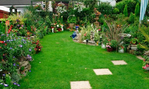 Vrtlarski poslovi u travnju: Sve što trebate raditi i saditi u vrtu ovog mjeseca