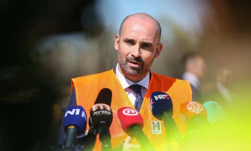 [VIDEO/FOTO] Paladinu pitali o zapošljavanju supruge, otkrio i kako je postao veleposjednik u Slavoniji