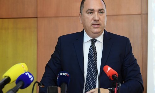 Ukrajinskim izbjeglicama u Hrvatskoj zasad 4000 usluga zdravstvene zaštite; liječnici muku muče s računima na CD-u