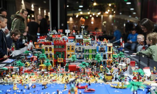 U Zagrebu otvorena izložba Lego kockica
