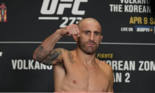 Volkanovski uništavao 'Korejskog Zombija' dok sudac nije prekinuo 'masakr'; fantastični Čečen Chimaev ostao neporažen nakon žestokog 'rata'