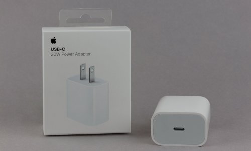 Insajderi najavljuju: Apple priprema novi brzi punjač sa dva USB-C ulaza