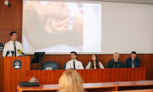 Prvi put u Hrvatskoj izvedena implantacija uređaja za rehabilitaciju sluha i rekonstrukciju uške