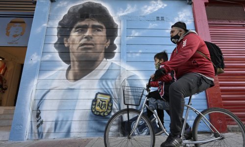 Napokon je završena opsežna istraga zbog smrti Diega Armanda Maradone, a njegovim liječnicima prijeti dugogodišnji zatvor!