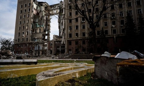 Ukrajina kaže da je pet osoba poginulo u granatiranju Mikolajiva