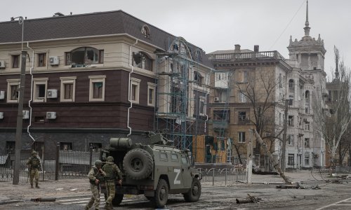 Rusi tvrde da je u Mariupolju ostala samo šačica ukrajinskih boraca, Zelenski upozorio da se svijet 'treba pripremiti' za mogućnost da Putin naredi korištenje nuklearnog oružja