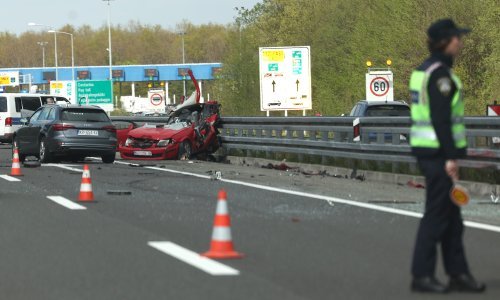 [FOTO] Stravičan sudar na autocesti kod Demerja; jedna osoba poginula, dvije ozlijeđene