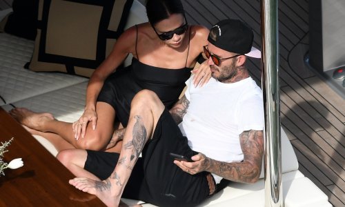 Još uvijek se ima čime pohvaliti: David Beckham pokazao isklesani, tetovirani torzo i bacio obožavateljice u trans