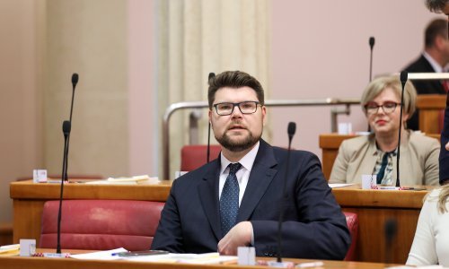 Peđa Grbin: Građani su postali taoci ega gospodina Plenkovića, ne možeš se baviti politikom i biti mimoza