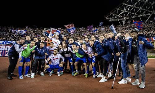 [VIDEO] Tportal vam donosi sažetak s Poljuda; pogledajte sve lude trenutke prije, za vrijeme i poslije derbija - euforiju, prilike, gol, erupciju oduševljenja