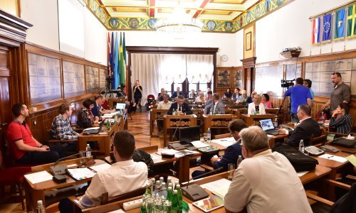 Gradsko vijeće Pule nije raspravljalo o inicijativi za raspisivanje referenduma