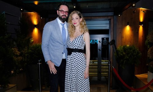 Hana Huljić Grašo izgleda kao Vjekoslavina kopija, a vidim da je i stil naslijedila, a ovakav sam stajling posljednji put vidio kad sam išao na rockabilly partyje