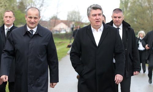 Milanović u Jasenovcu: 'Sin majora KOS-a govori da je Gotovina udbaš! E nećeš, matere ti!'
