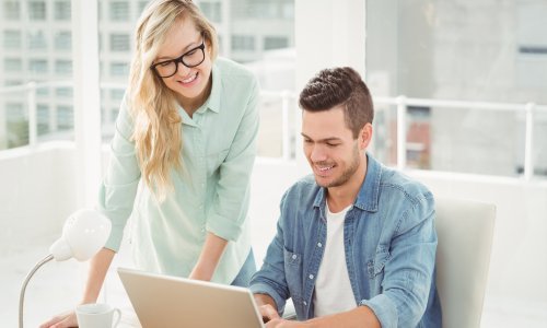 Ambiciozni ulizice, koje svi imamo za kolege, ostali su bez svog osnovnog oružja zbog pandemije, ali sad se vraćaju lukaviji i spremniji no ikad