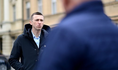 [VIDEO] Penava: Već danas zamrznuti cijene i zaštititi standard građana