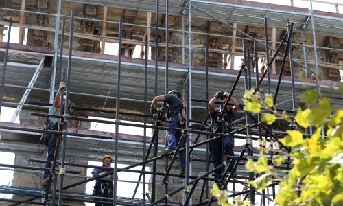 Građevinski sektor je pred kolapsom: 'Za nove stanove trebaju nam stranci koji imaju novac i radnike, kad uvedemo euro, nekretnine će biti još skuplje'