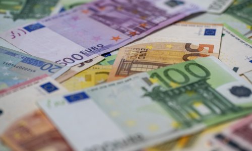 Konačna odluka o uvođenju eura u lipnju