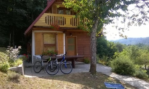 [FOTO] Iz vreve grada među šume i planinske staze: Pronašli smo pet drvenih kuća u kojima za vikend možete odmoriti dušu